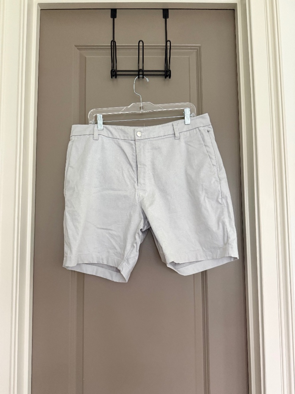 Men's Lululemon Commission short - Size 36, 7" inseam